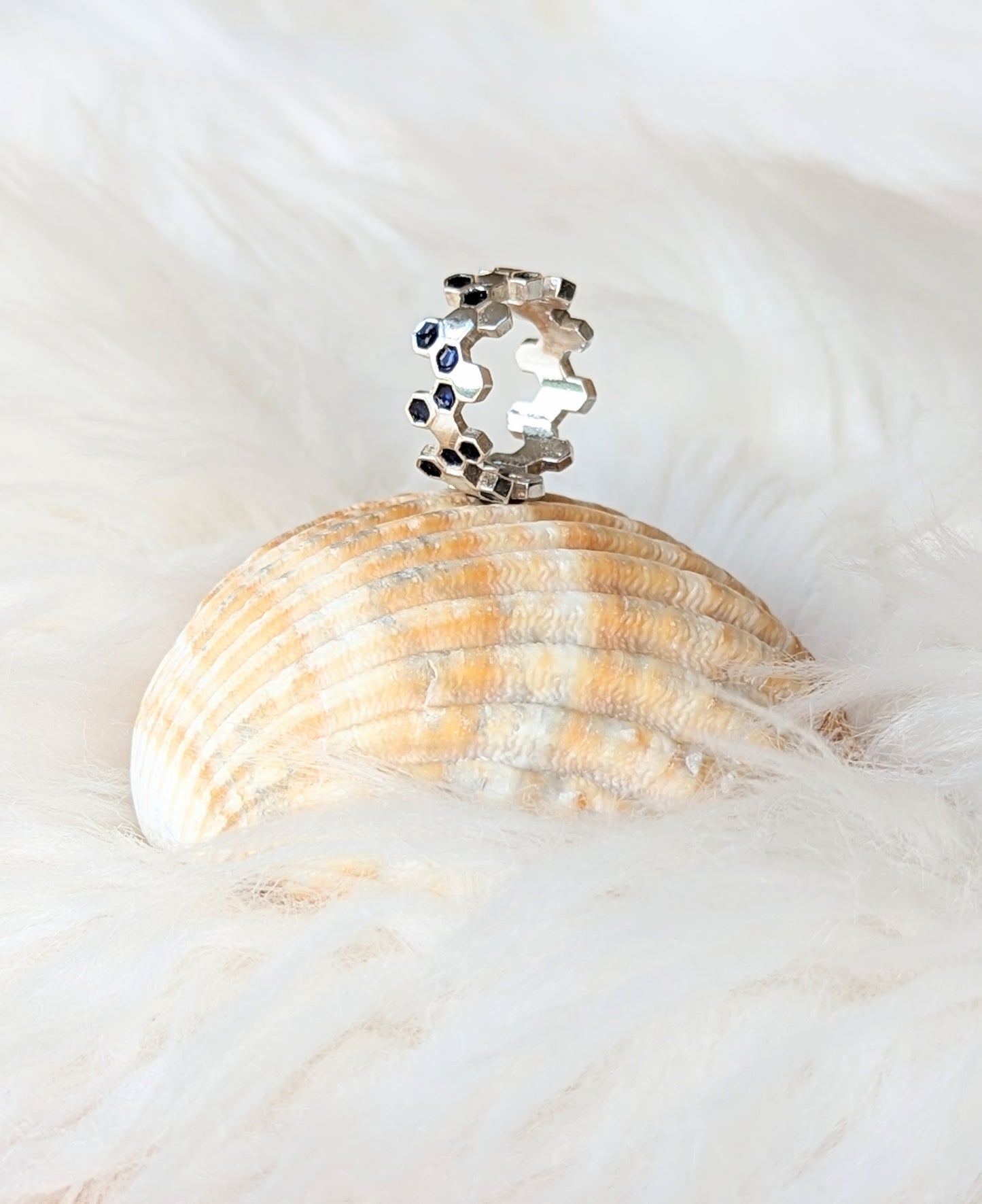 Bague nid d'abeille large