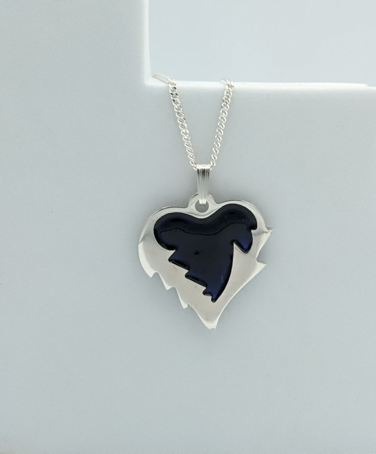 Pendentif coeur bleu nuit